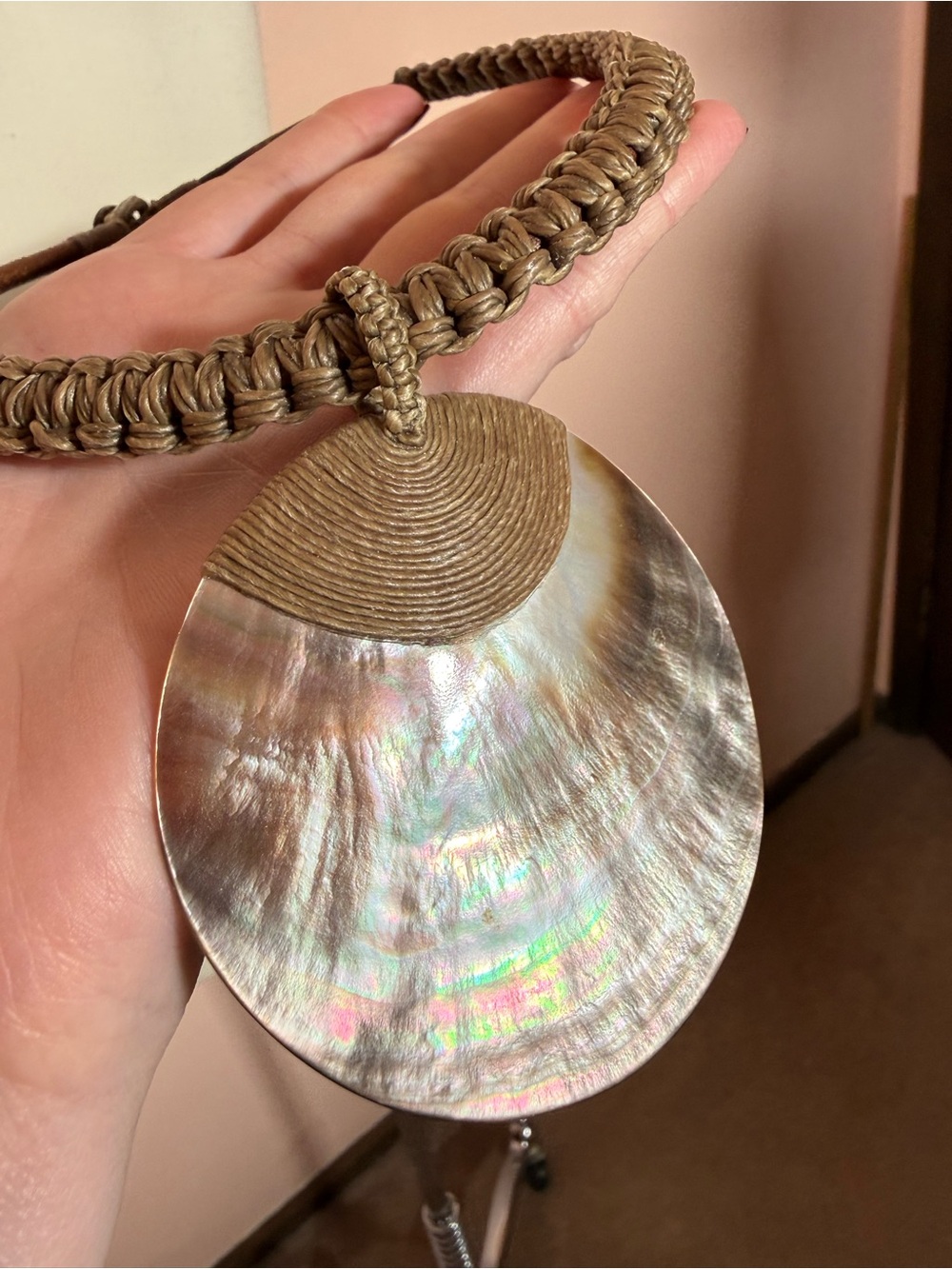 Vintage MOP Shell oversized leather minimalist Art deco Boho Necklace HUGE - Picture 15 of 15